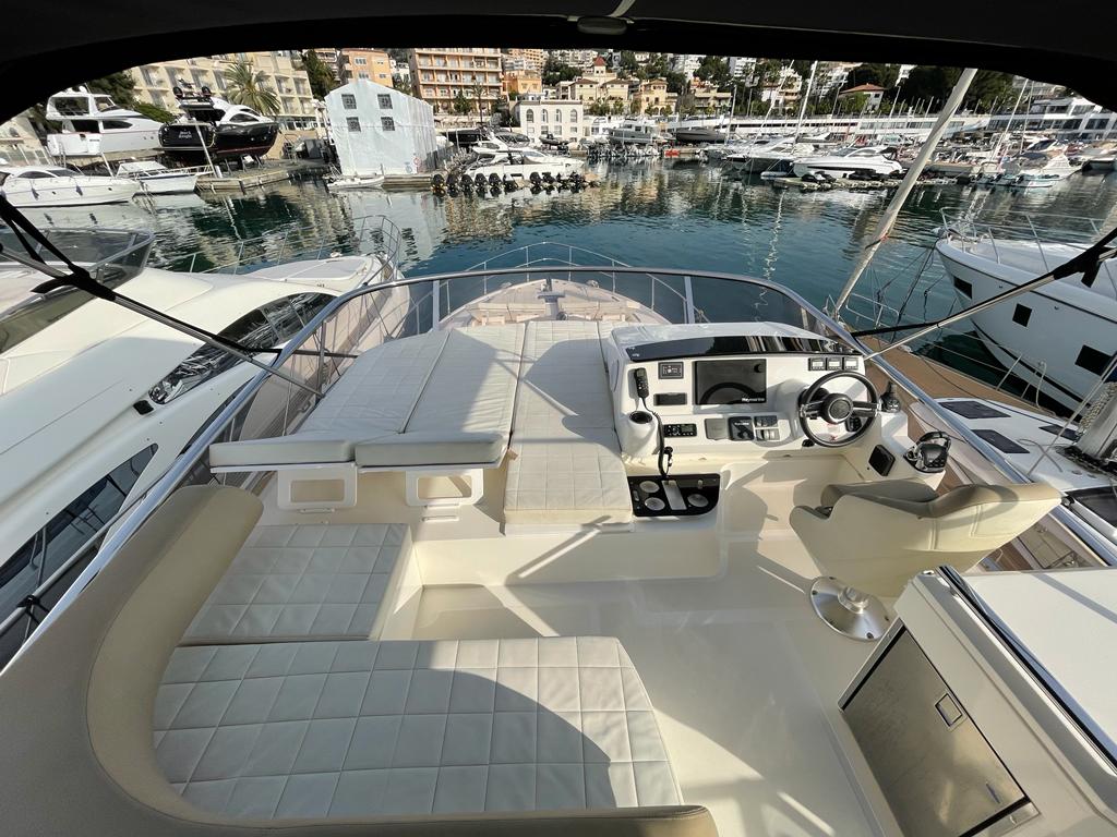 Flybridge - 2025 Absolute 56 Fly PORTAL HILLS for sale.